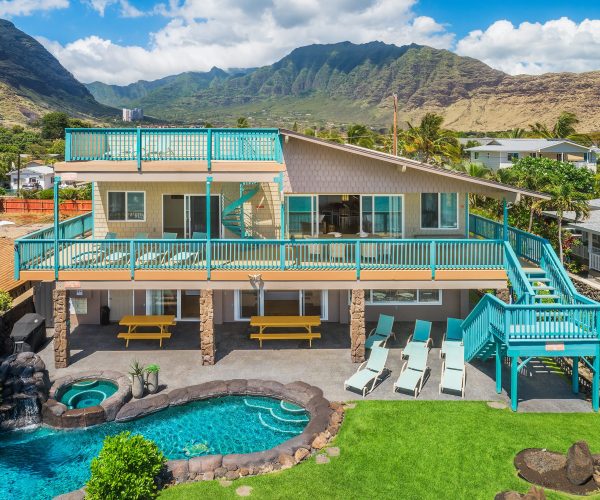 Makaha_Hawaii_pool_view